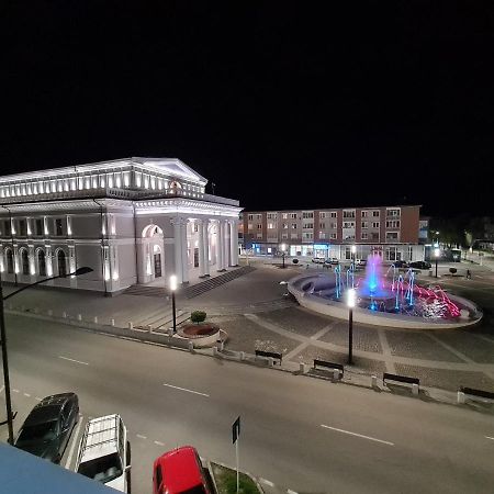 Appartamento Apartament ultra central 1 Hunedoara Esterno foto