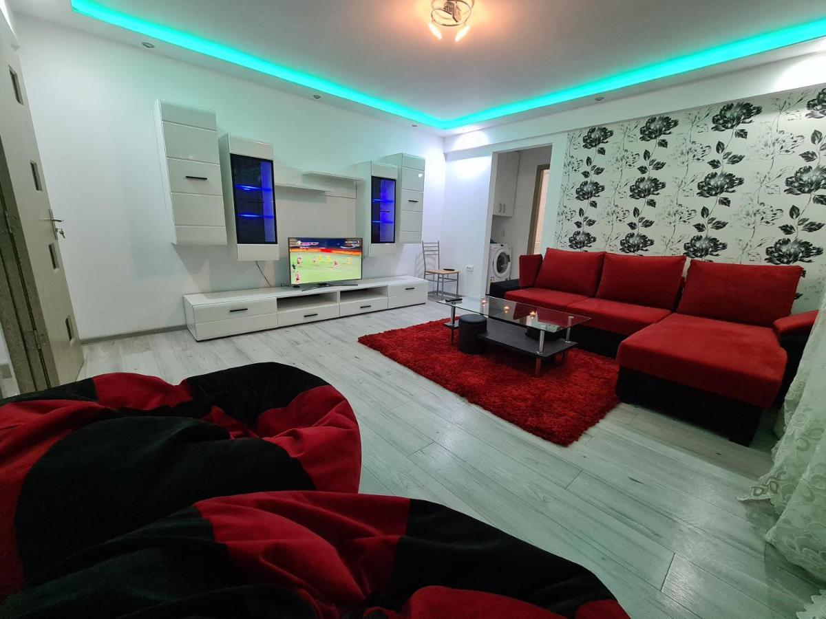 Appartamento Apartament ultra central 1 Hunedoara Esterno foto