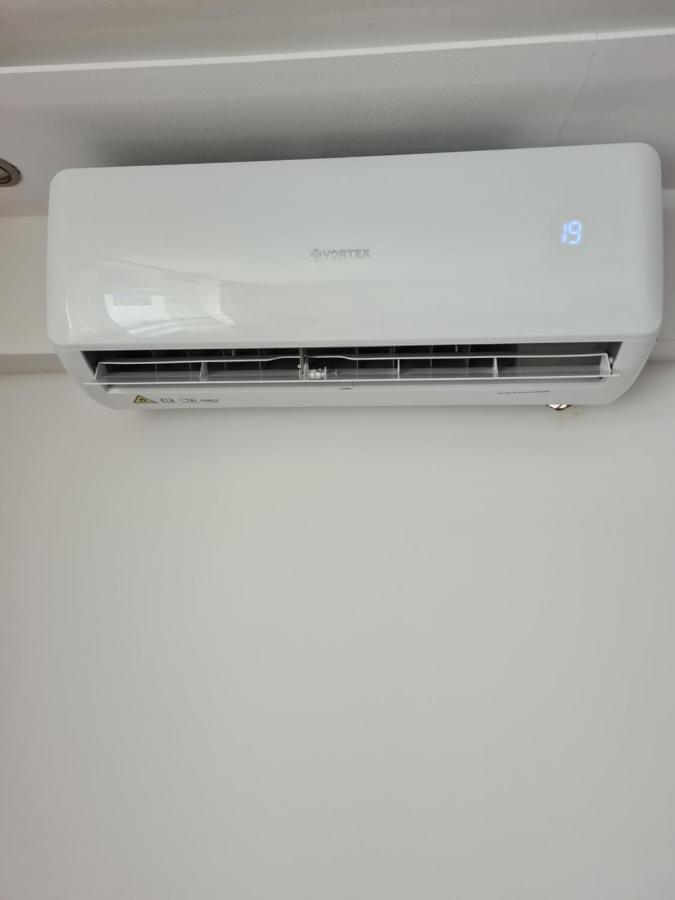 Appartamento Apartament ultra central 1 Hunedoara Esterno foto